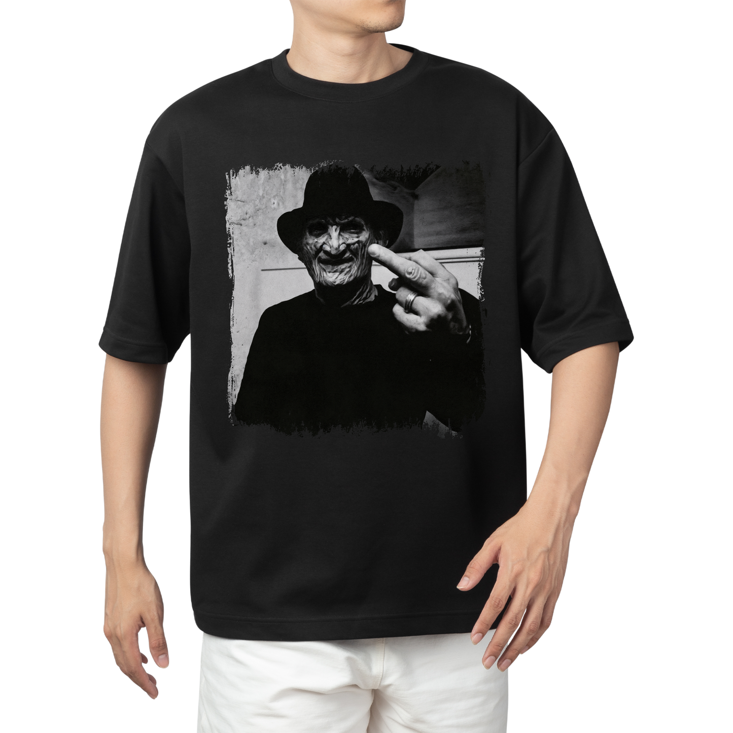 Freddy Kreuger throwing the peace sign shirt | Custom shirt | Horror movie | Halloween | Streetwear | Unisex